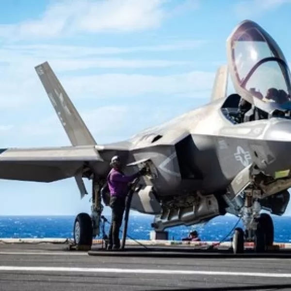 Vòi rửa bát màu Titan xoay 360 độ Hân Di