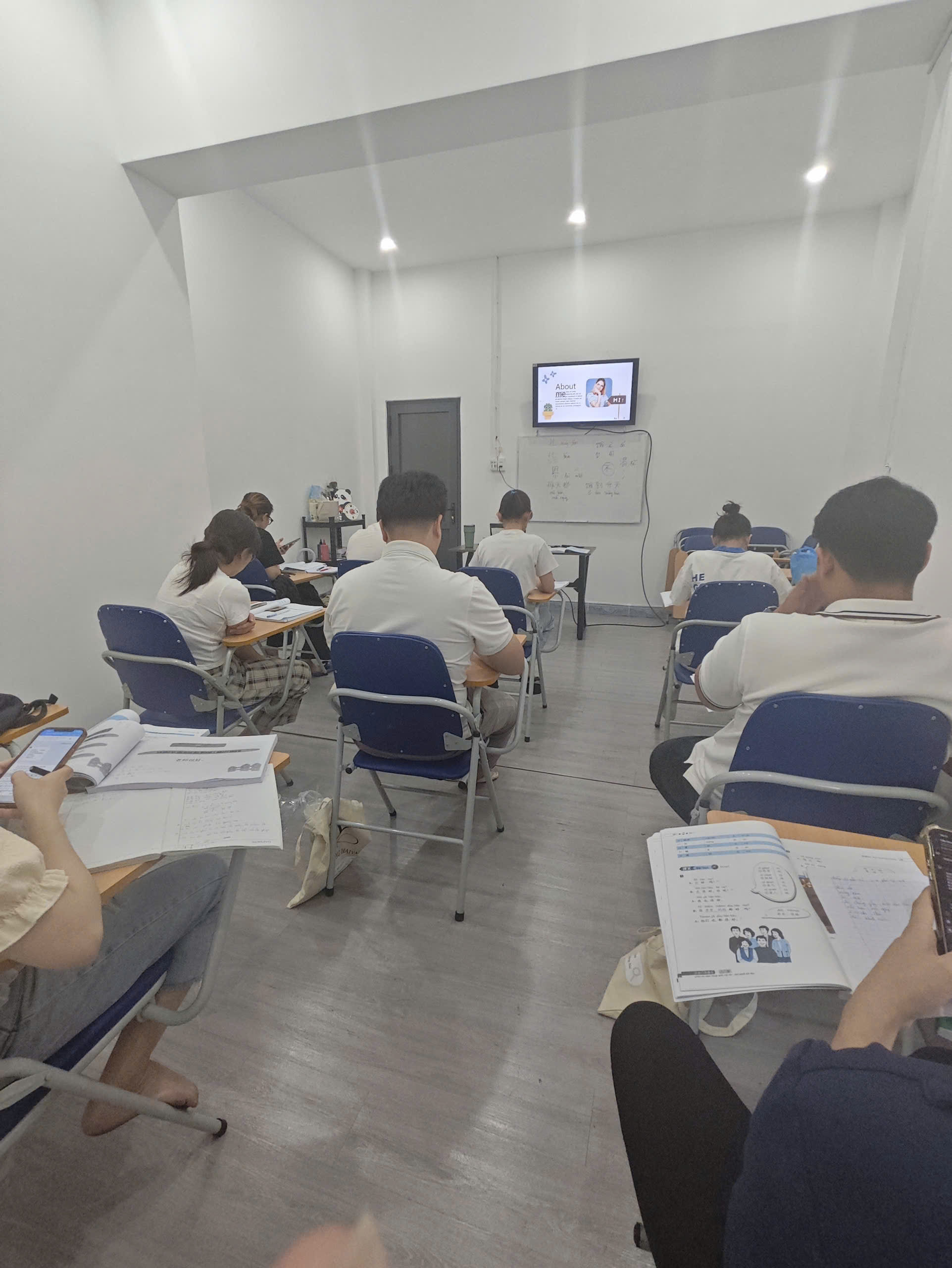 Tiếng Trung giao tiếp theo chủ đề