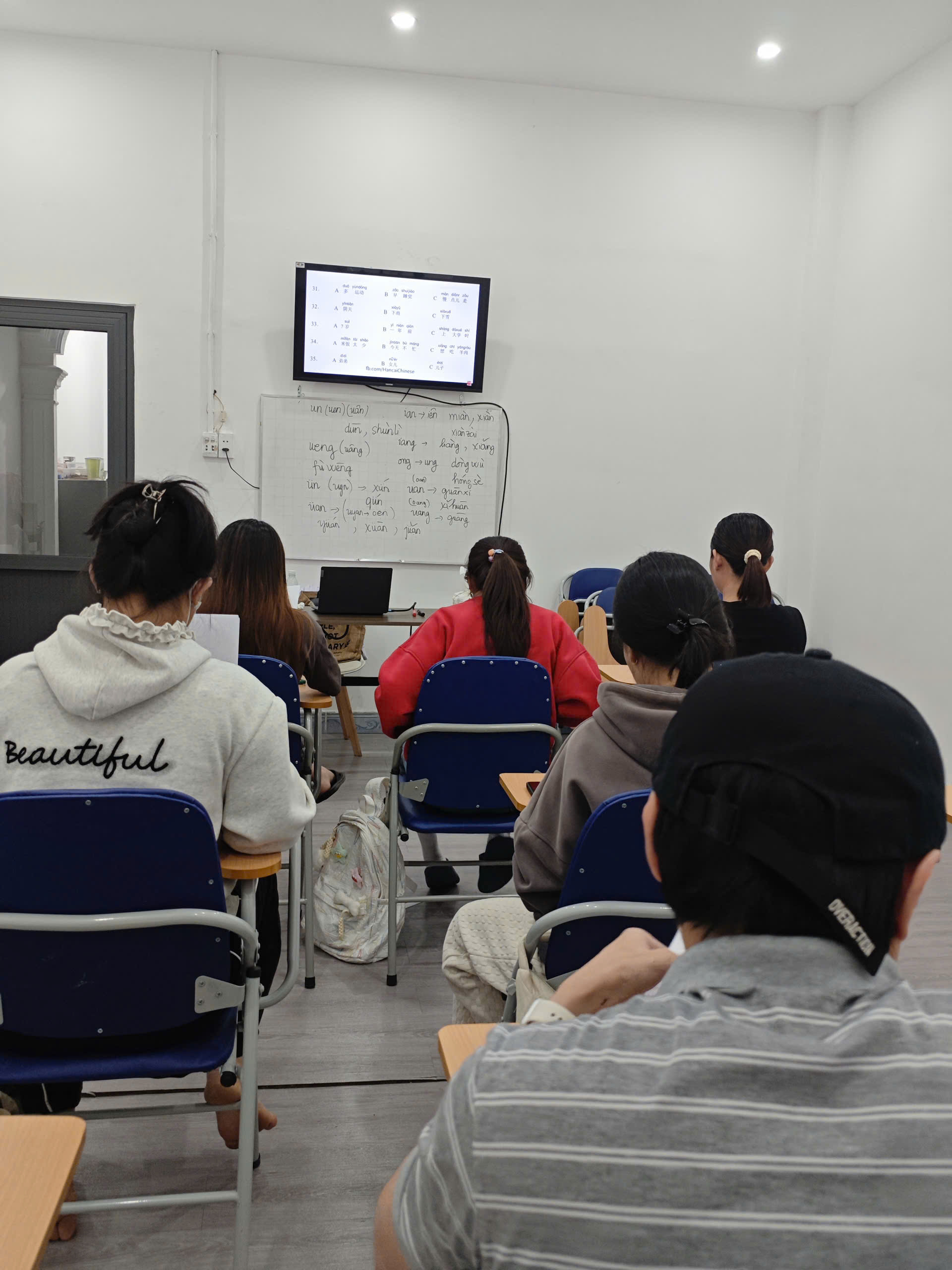 Tiếng Trung giao tiếp trong công việc